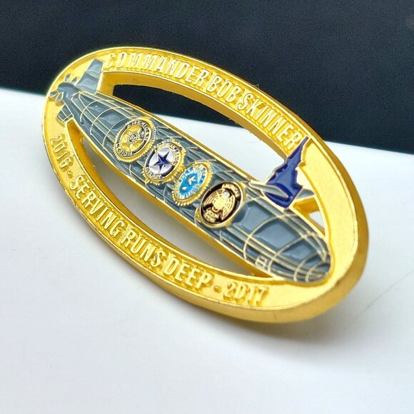 Commander Bob Skinner 2016-2017 Serving Runs Deep Submarine Challenge Coin Pin - - Picture 1 of 5